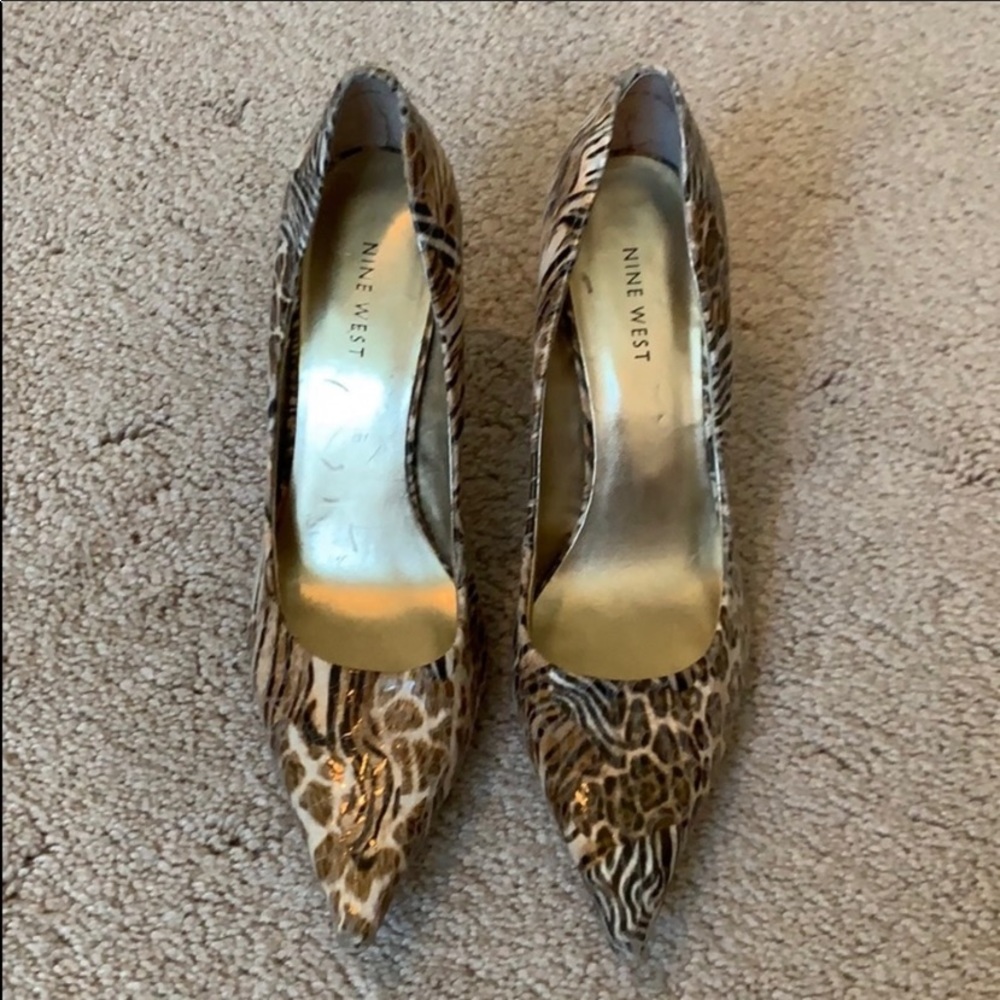 Nine West animal print size 9 gorgeous like new